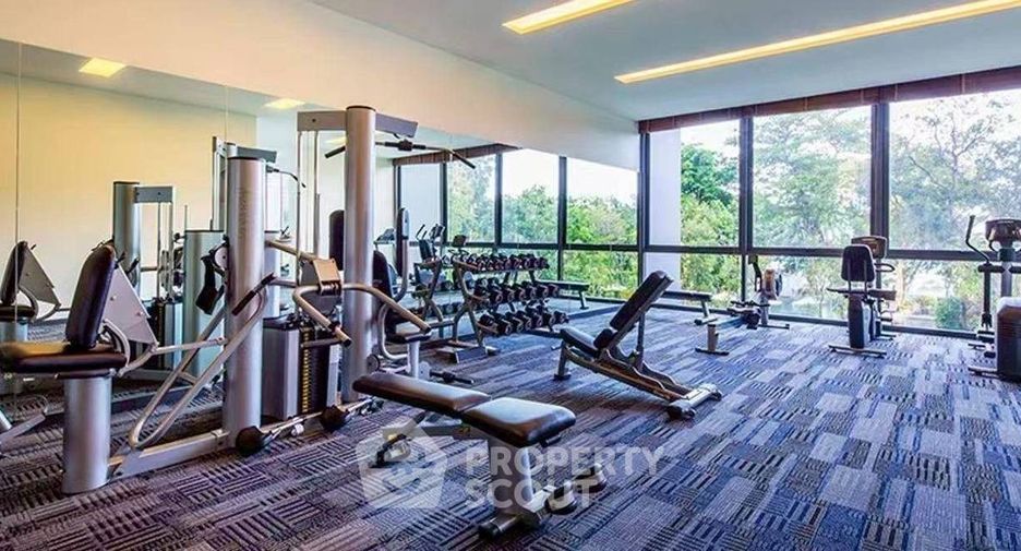 For rent 2 bedrooms condo in North Pattaya, Pattaya