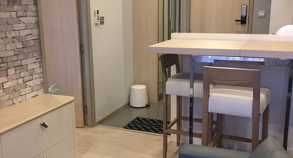 For rent 1 bed condo in Watthana, Bangkok