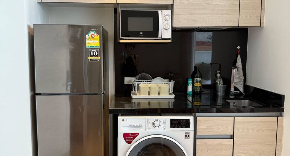 For rent 1 bed condo in Khlong Toei, Bangkok