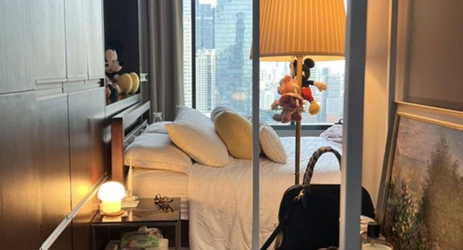 For sale 2 bedrooms condo in Bang Rak, Bangkok