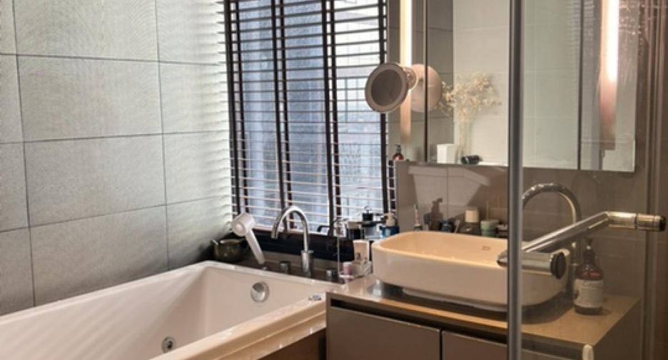 For sale 2 bedrooms condo in Bang Rak, Bangkok