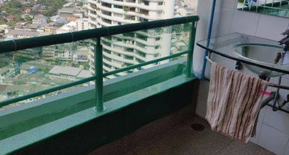 Wohnung zum Kauf mit 4 Zimmer in Sathon, Bangkok