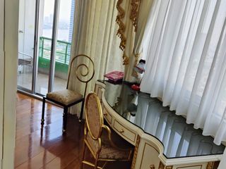 For sale 4 bedrooms condo in Sathon, Bangkok