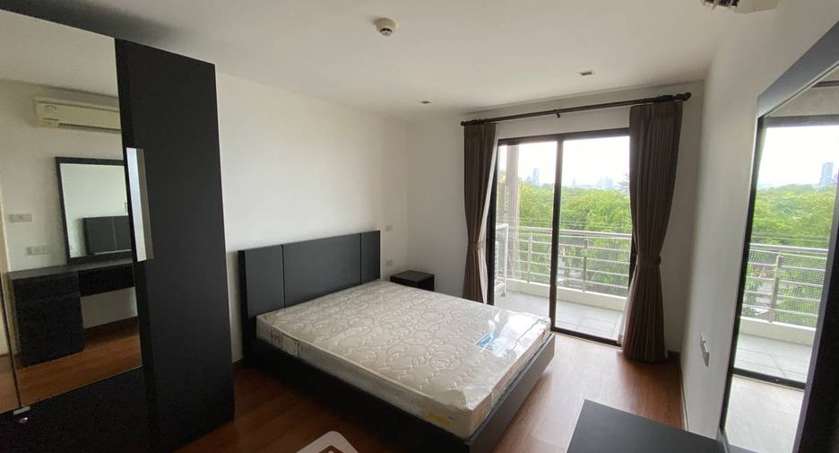 À vendre 1 chambre condo à Si Racha, Chonburi