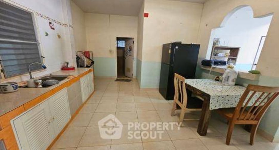 For rent そして for sale 5 ベッドルーム house in Sattahip, Pattaya