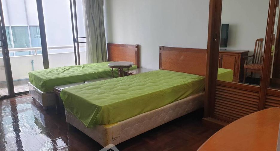 À louer et à vendre 3 chambres condo à Khlong Toei, Bangkok