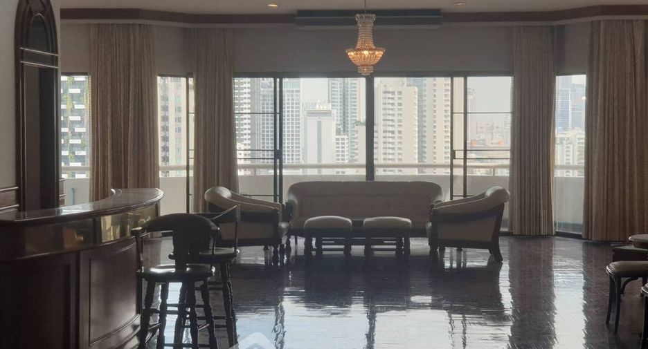 À louer et à vendre 3 chambres condo à Khlong Toei, Bangkok