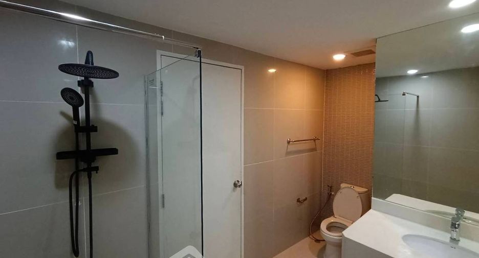 Аренда и продажа 1 кровать кондо в Кхлонг Тоеи, Бангкок