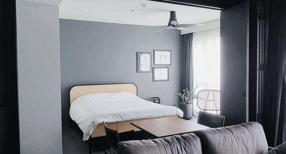 For rent and for sale 2 bedrooms condo in Pathum Wan, Bangkok