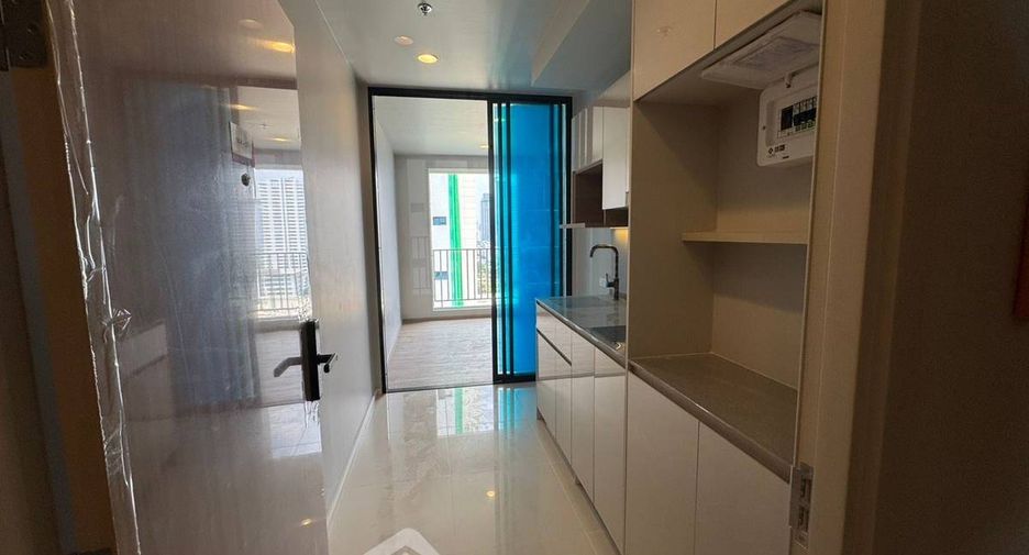For sale 2 bedrooms condo in Khlong Toei, Bangkok