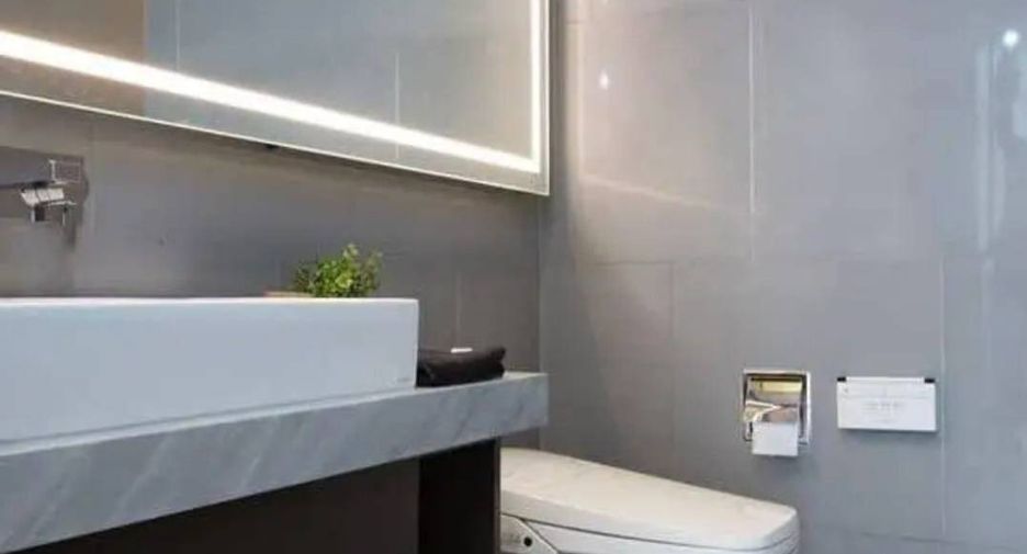 For sale 2 bedrooms condo in Sathon, Bangkok