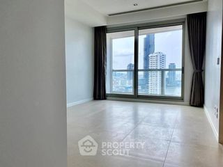 Продажа 1 кровать кондо в Сатхон, Бангкок