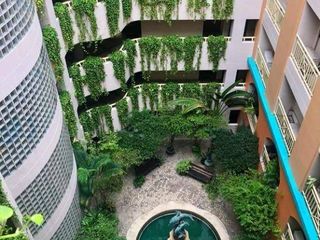 For sale 3 bedrooms condo in Khlong Toei, Bangkok