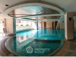 For sale 3 bedrooms condo in Khlong Toei, Bangkok