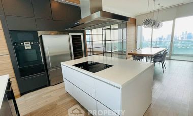 For rent and for sale 3 bedrooms condo in Khlong Toei, Bangkok