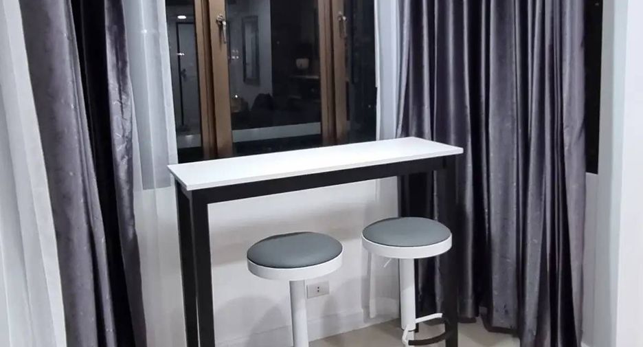For sale 1 bed condo in Khlong Toei, Bangkok