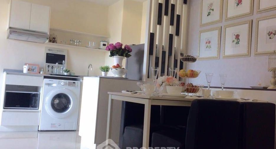 Продажа 2 спальни кондо в Пхра Кханонг, Бангкок