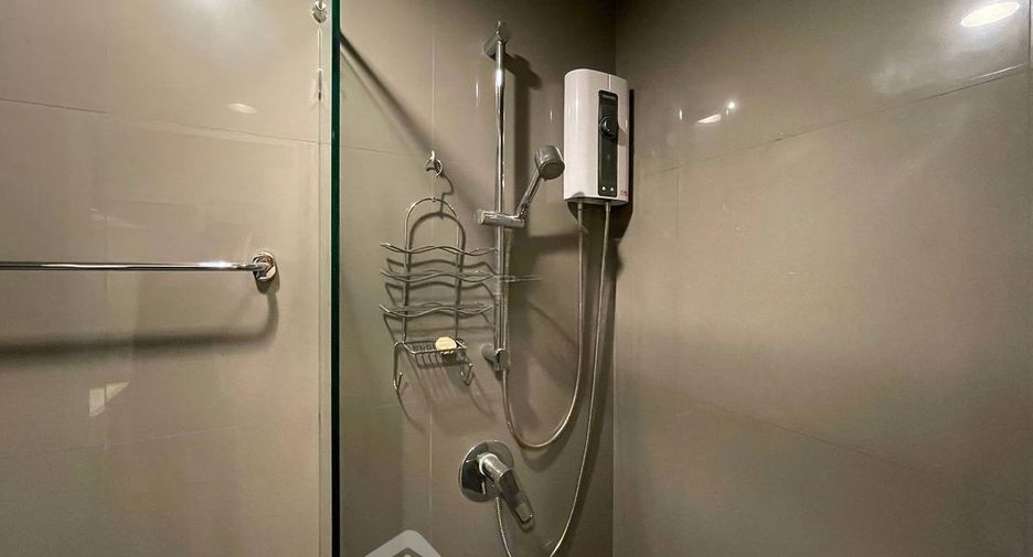 For sale 1 Beds condo in Khlong Toei, Bangkok