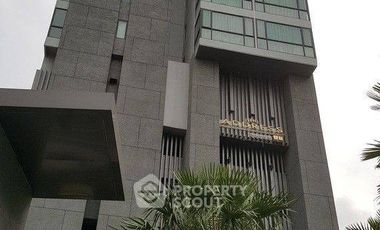 Продажа 2 спальни кондо в Кхлонг Тоеи, Бангкок
