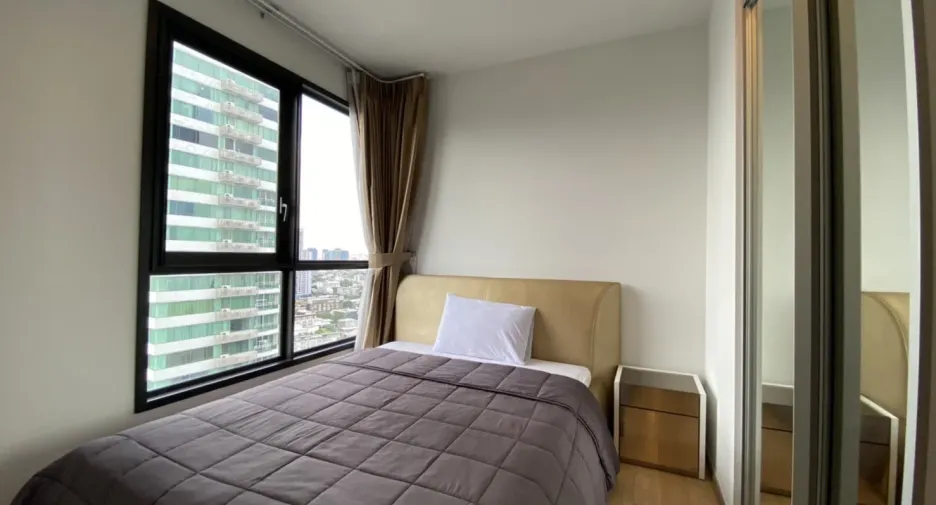 À louer 2 chambres condo à Watthana, Bangkok