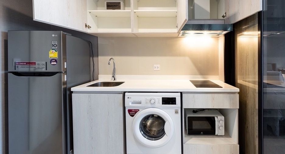 Wohnung zur Miete mit 1 Zimmer in Pathum Wan, Bangkok