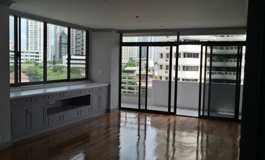 For rent 3 ベッドルーム condo in Khlong Toei, Bangkok