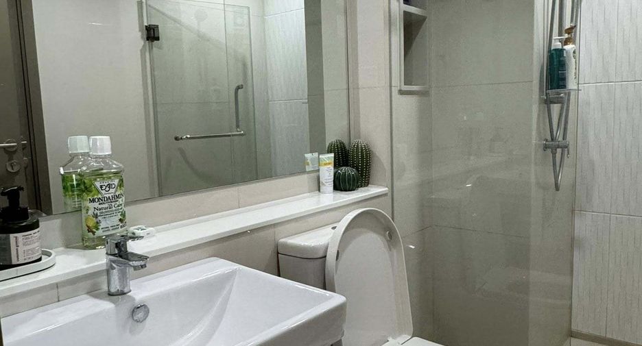 Condo en alquiler de 1 habitaciones en Huai Khwang, Bangkok