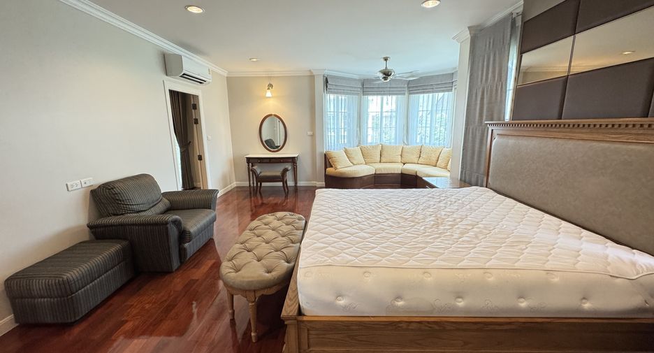 Casa en alquiler de 4 habitaciones en Bang Na, Bangkok