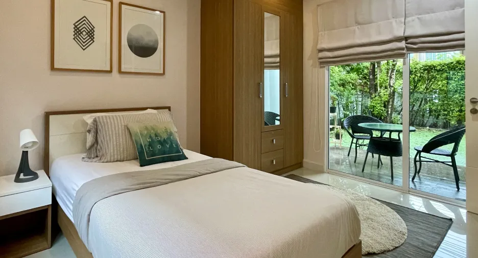À louer 4 chambres maison à Mueang Phuket, Phuket