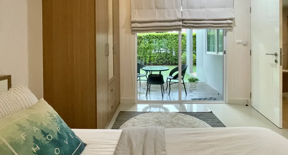 À louer 4 chambres maison à Mueang Phuket, Phuket