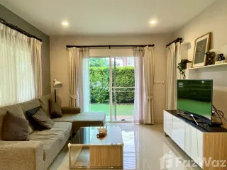 À louer 4 chambres maison à Mueang Phuket, Phuket