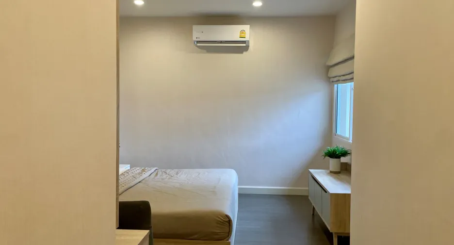 À louer 4 chambres maison à Mueang Phuket, Phuket