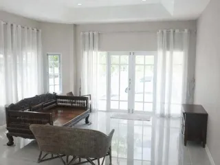 For rent 4 bedrooms house in Prawet, Bangkok