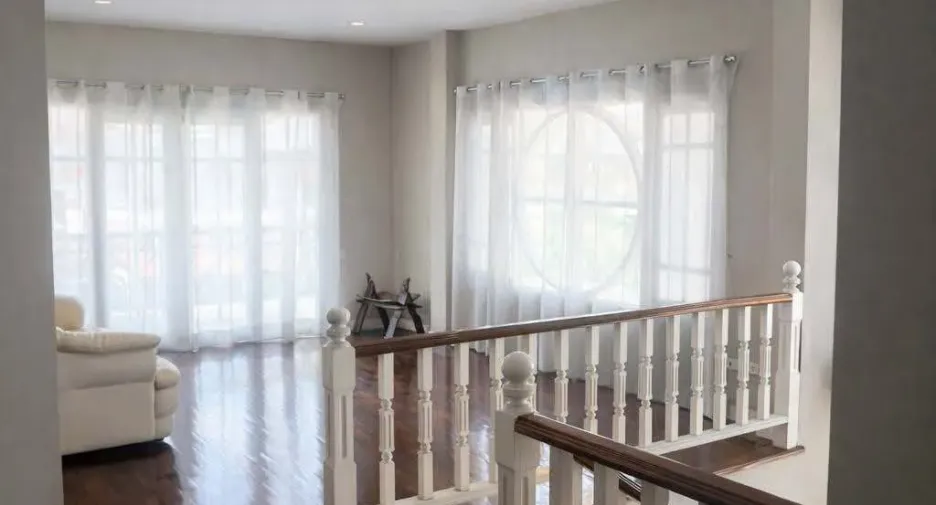 Haus zur Miete mit 4 Zimmer in Prawet, Bangkok