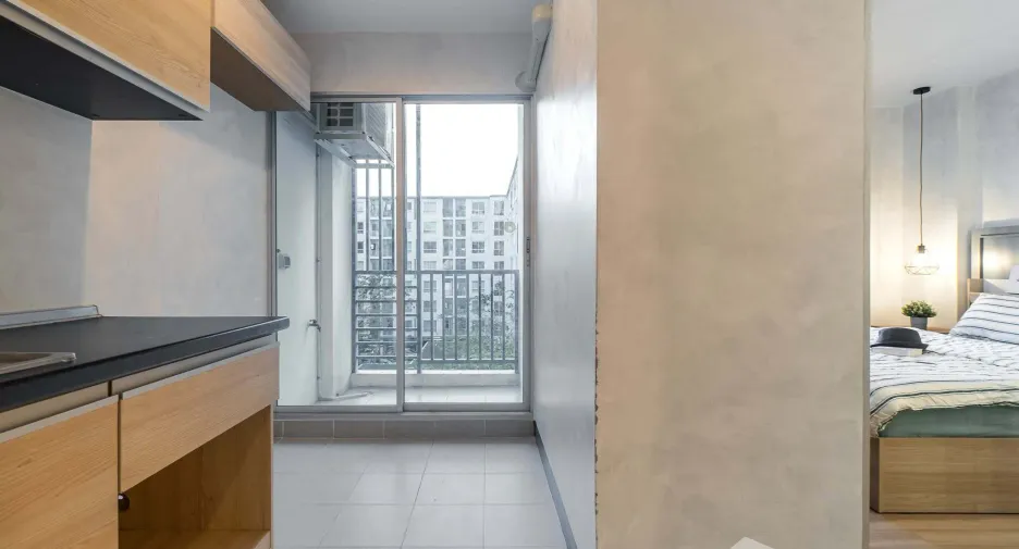 À vendre 1 chambre condo à Khan Na Yao, Bangkok