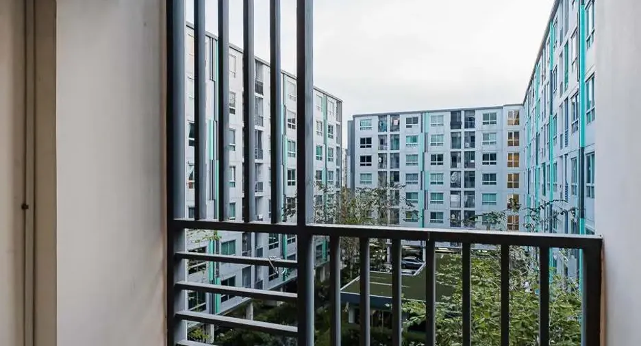 À vendre 1 chambre condo à Khan Na Yao, Bangkok
