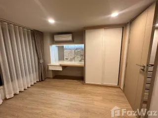 For rent 2 bedrooms condo in Bang Rak, Bangkok