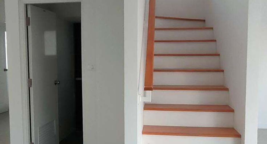 À louer 3 chambres maison à Bang Phli, Samut Prakan