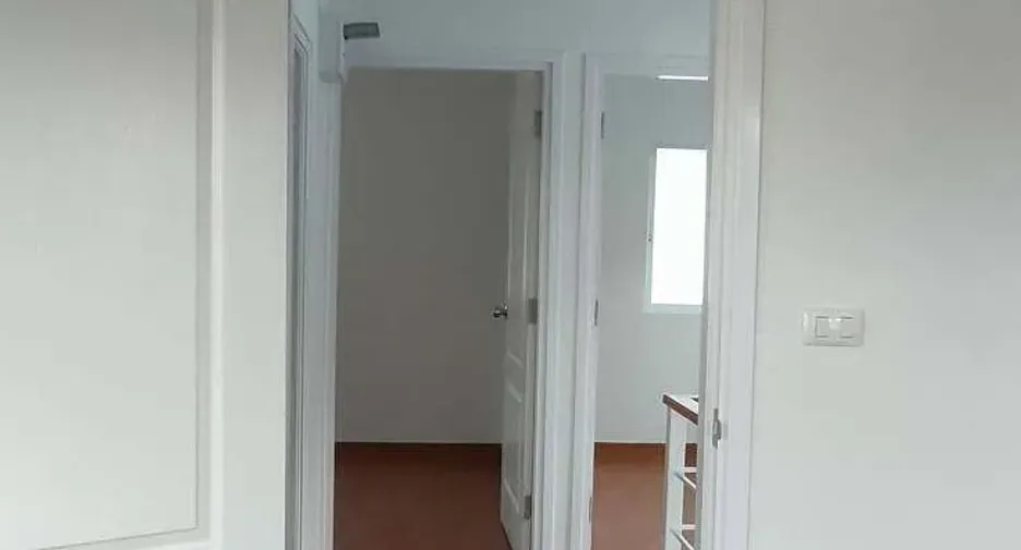 Haus zur Miete mit 3 Zimmer in Bang Phli, Samut Prakan