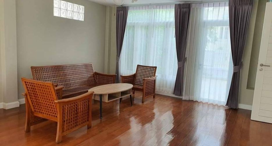 For rent 4 ベッドルーム house in Jomtien, Pattaya