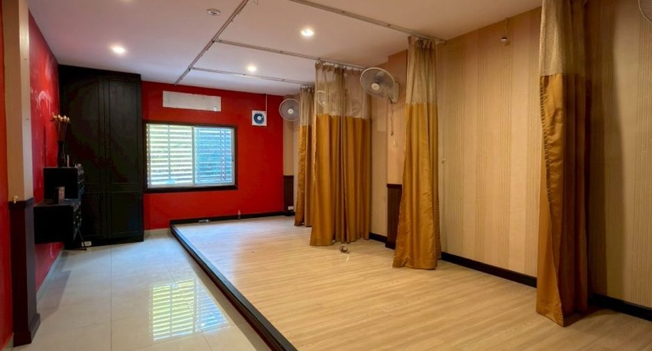 Local comercial en alquiler de 3 habitaciones en South Pattaya, Pattaya