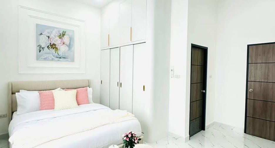 À vendre 3 chambres villa à East Pattaya, Pattaya