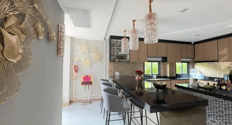 For sale 3 bedrooms house in Huay Yai, Pattaya