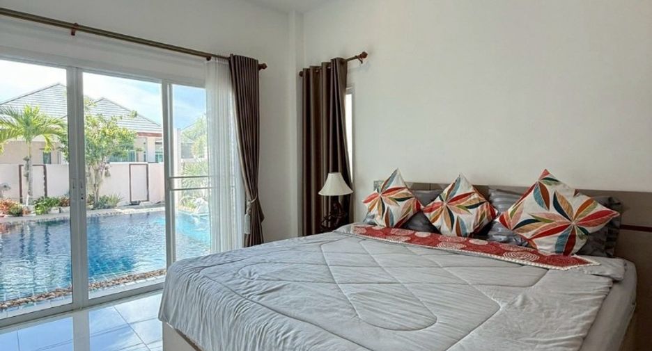 For sale 3 bedrooms villa in Huay Yai, Pattaya