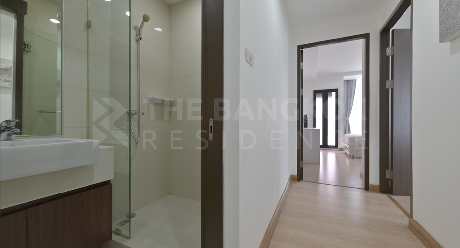 À vendre 2 chambres condo à Watthana, Bangkok