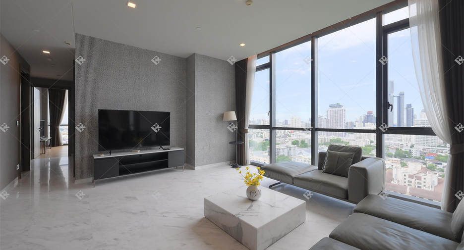 For rent 2 bedrooms condo in Watthana, Bangkok