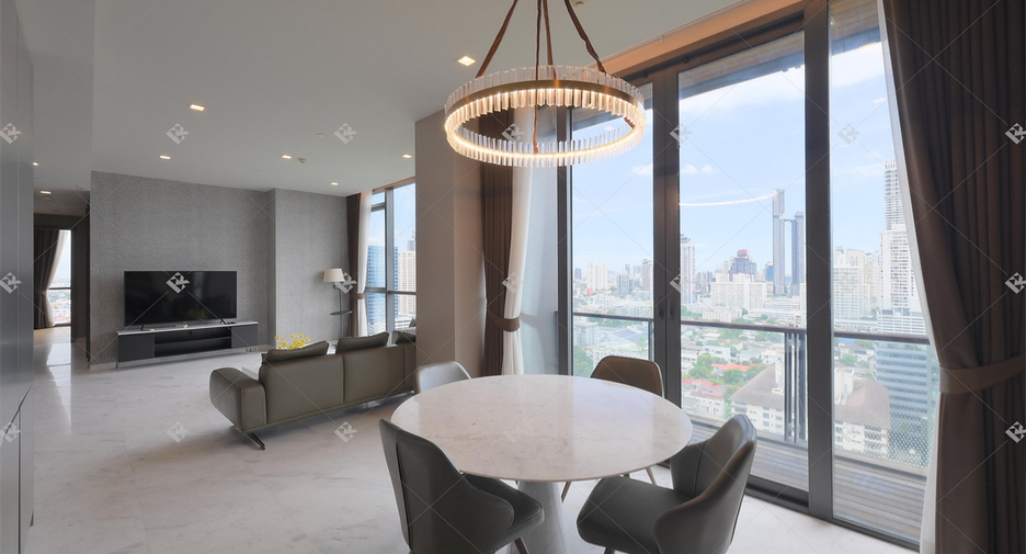 For rent 2 bedrooms condo in Watthana, Bangkok