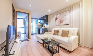 For rent 2 bedrooms condo in Bang Rak, Bangkok