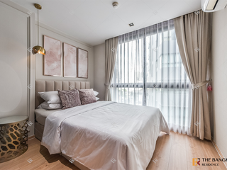 For rent 2 bedrooms condo in Bang Rak, Bangkok