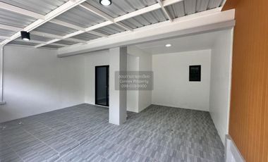 Reihenhaus zum Kauf mit 3 Zimmer in Lam Luk Ka, Pathum Thani